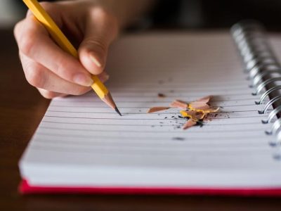 آگاهی از «آفات شعر فارسی»